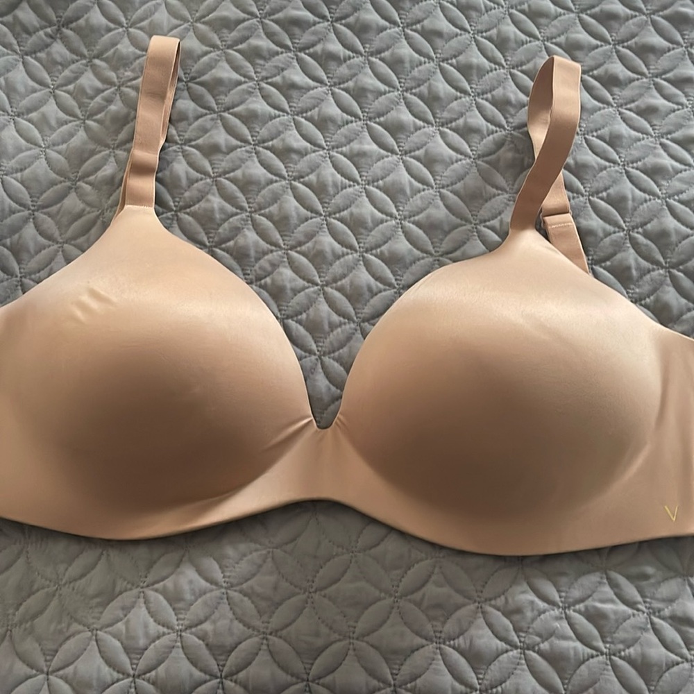 Victoria's Secret Tan T-Shirt Bra with Molded Cups